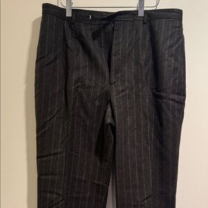 Gently worn women’s wool lined pants from Banana Republic inseam 30
